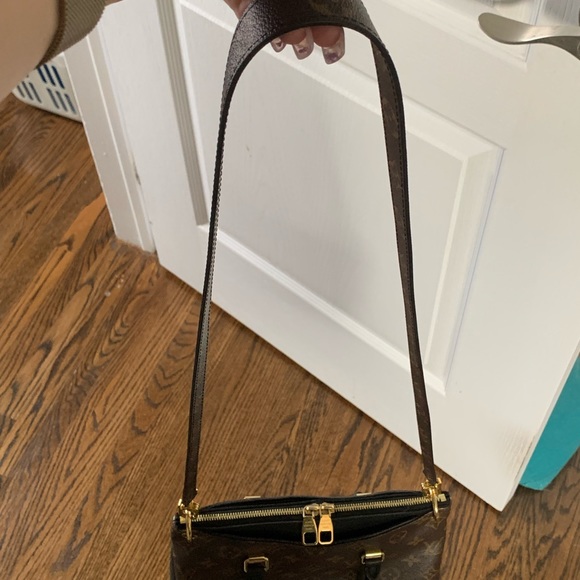 Louis Vuitton Monogram Pallas BB Black - Picture 10 of 11